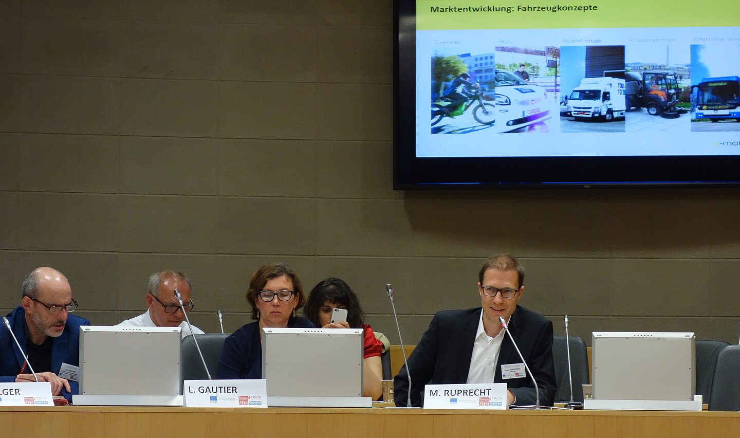 Session3, M. Ruprecht, Leiter Anwendung und Kommunen Projekte " e-Mobil BW GmbH "