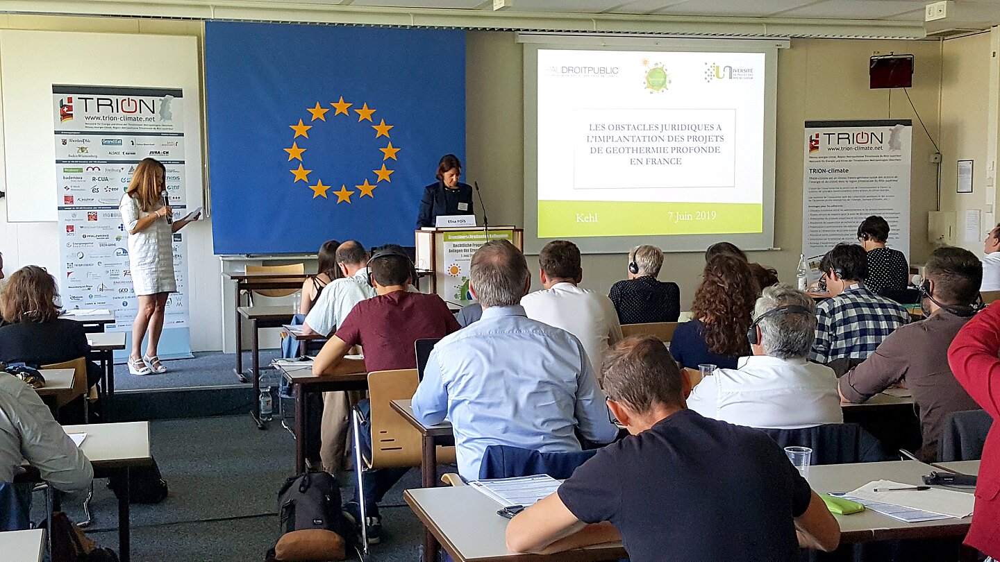 E. Fois, Wissenschaftliche Mitarbeiterin, Pau Droit Public